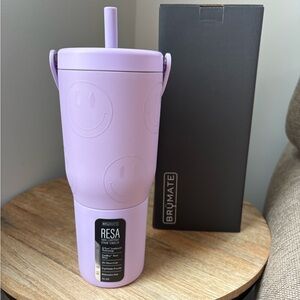 New in Box Brumate Resa 35 oz in Happy Hour